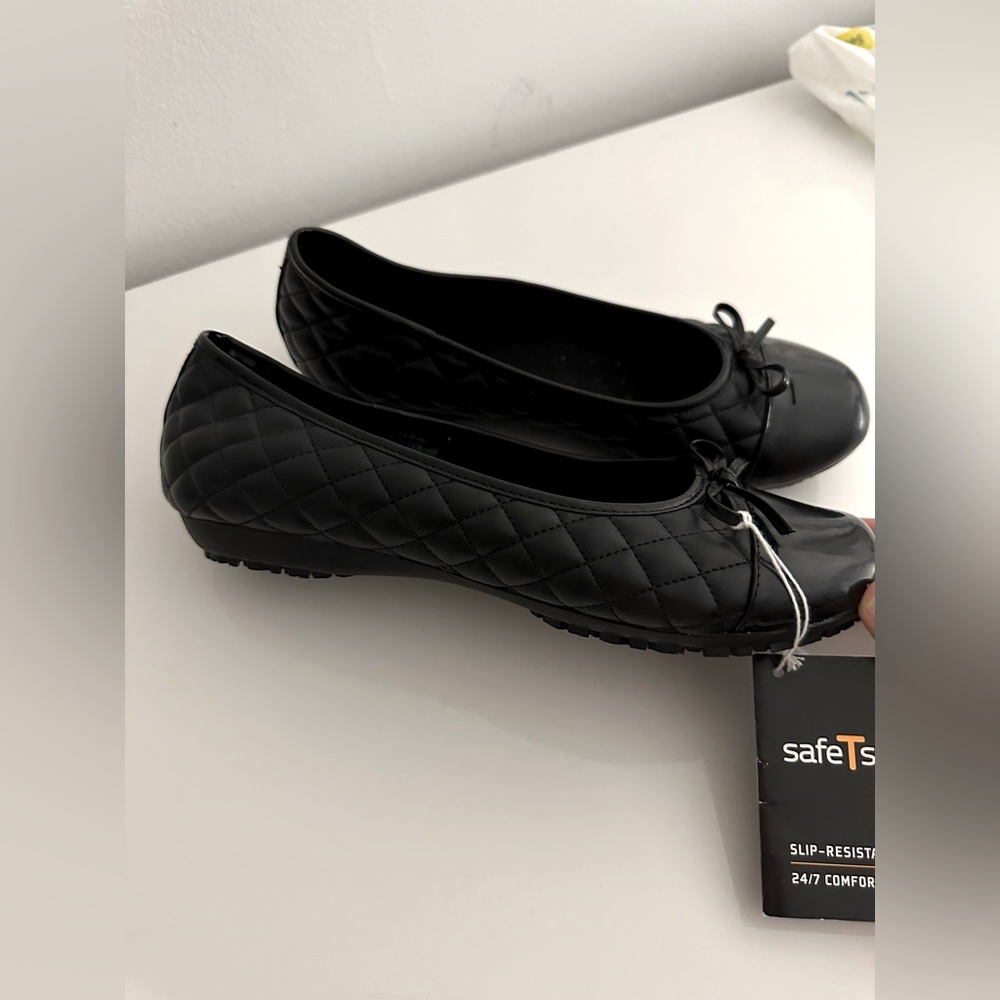 Safe Step Comfort Flat Work Shoes